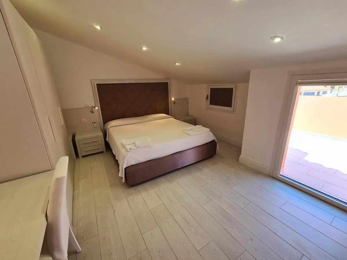 Isola Nel Parco Villas & Rooms La Maddalena  Italië
